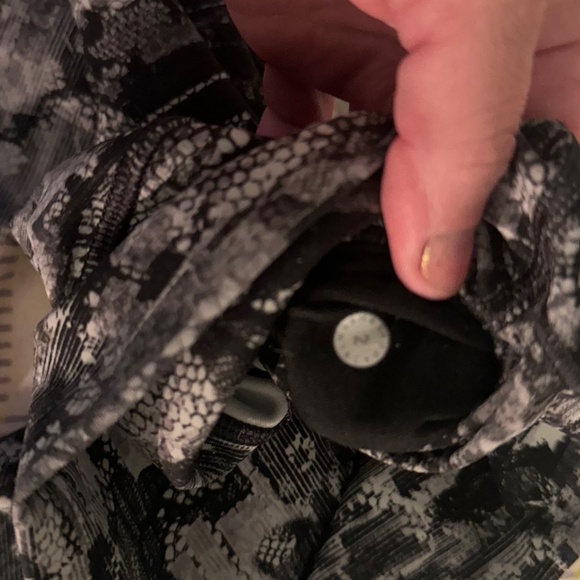 Lululemon leggings - Picture 4 of 4